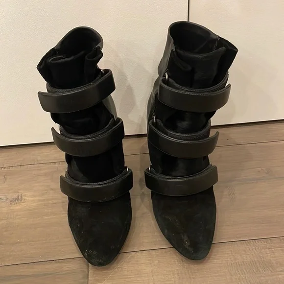 Isabel marant hot sale pony hair boots